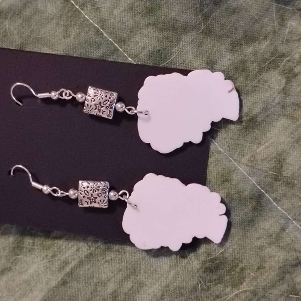 🎃🩷Hand Crafted Colorful Frida Kahlo Earrings🩷 - Picture 4 of 5